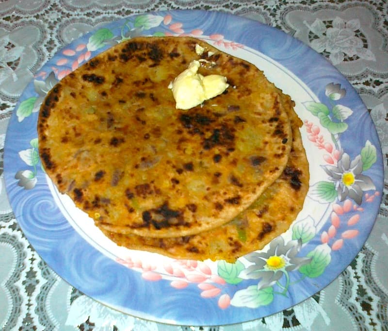 Aloo Paratha with Curd & Pickle